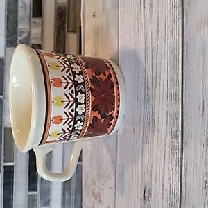 Vintage Taylor International USA 🇺🇸 pottery cup